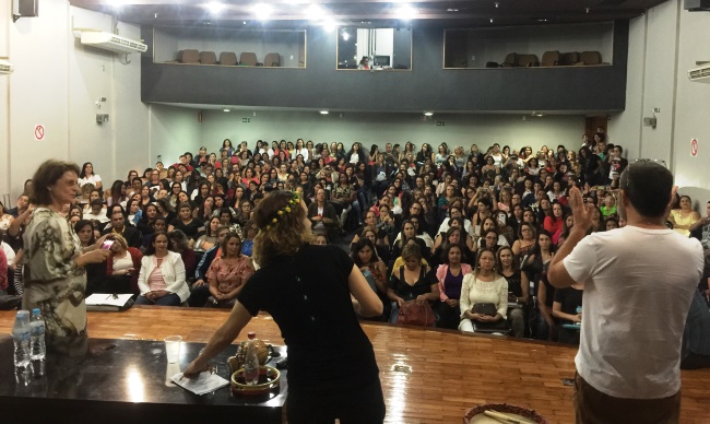 O objetivo é promover a formação continuada dos educadores para garantir a alfabetização completa dos estudantes até o 3° ano do Ensino Fundamental. Foto: Franciele Xavier (ACS/SEEMG)